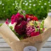 Tátika › Antirrhinum Majus › Madame Butterfly Red Napfényes csokorban
